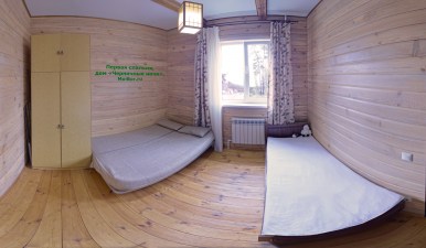Первая спальня, коттедж «Черничные ночи» в Бузулукском бору